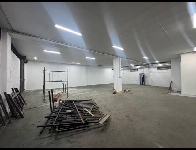 380M² WAREHOUSE TO LET IN WYNBERG